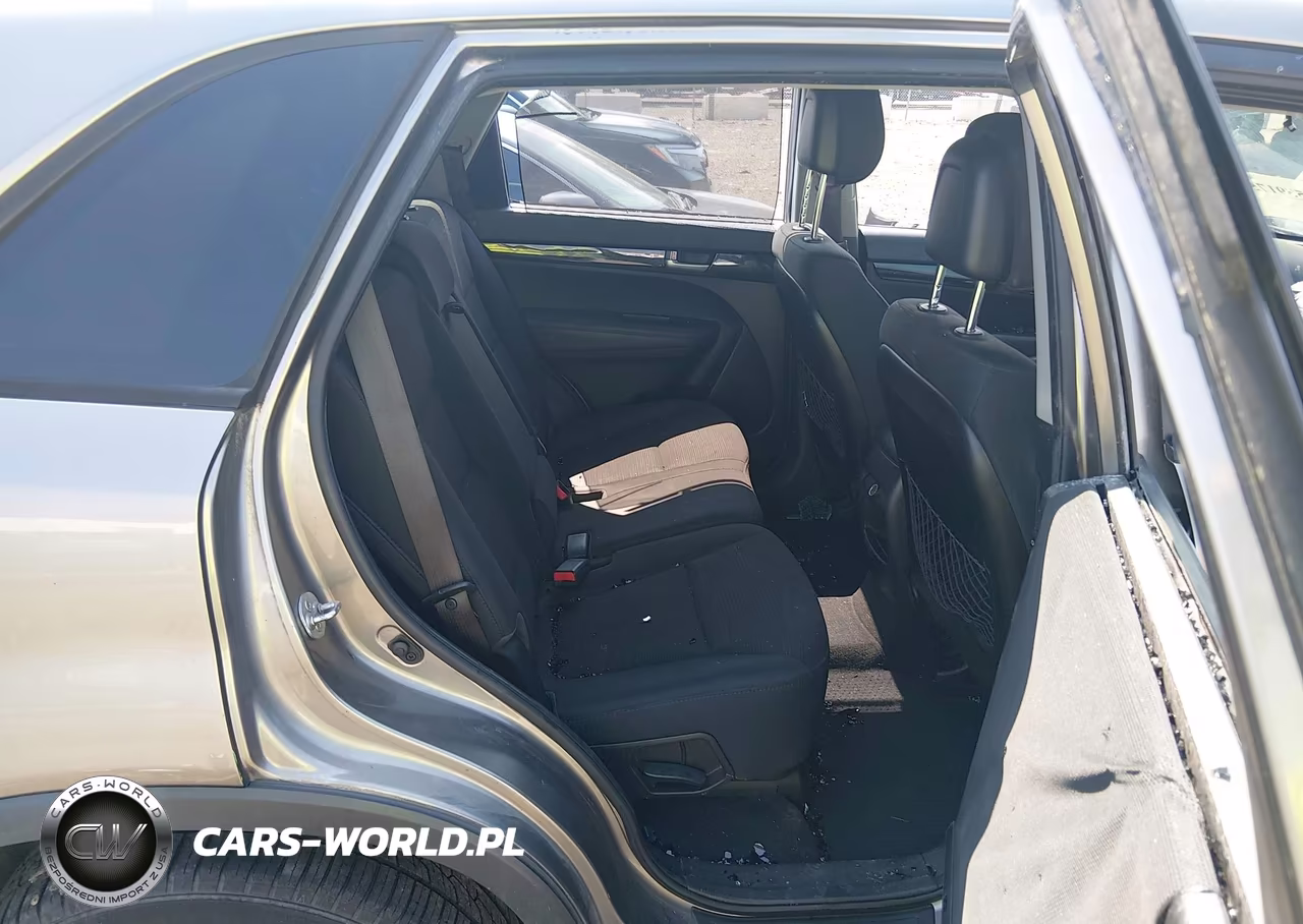 2014 Kia Sorento Lx VIN:5XYKTDA67EG477410 - 8