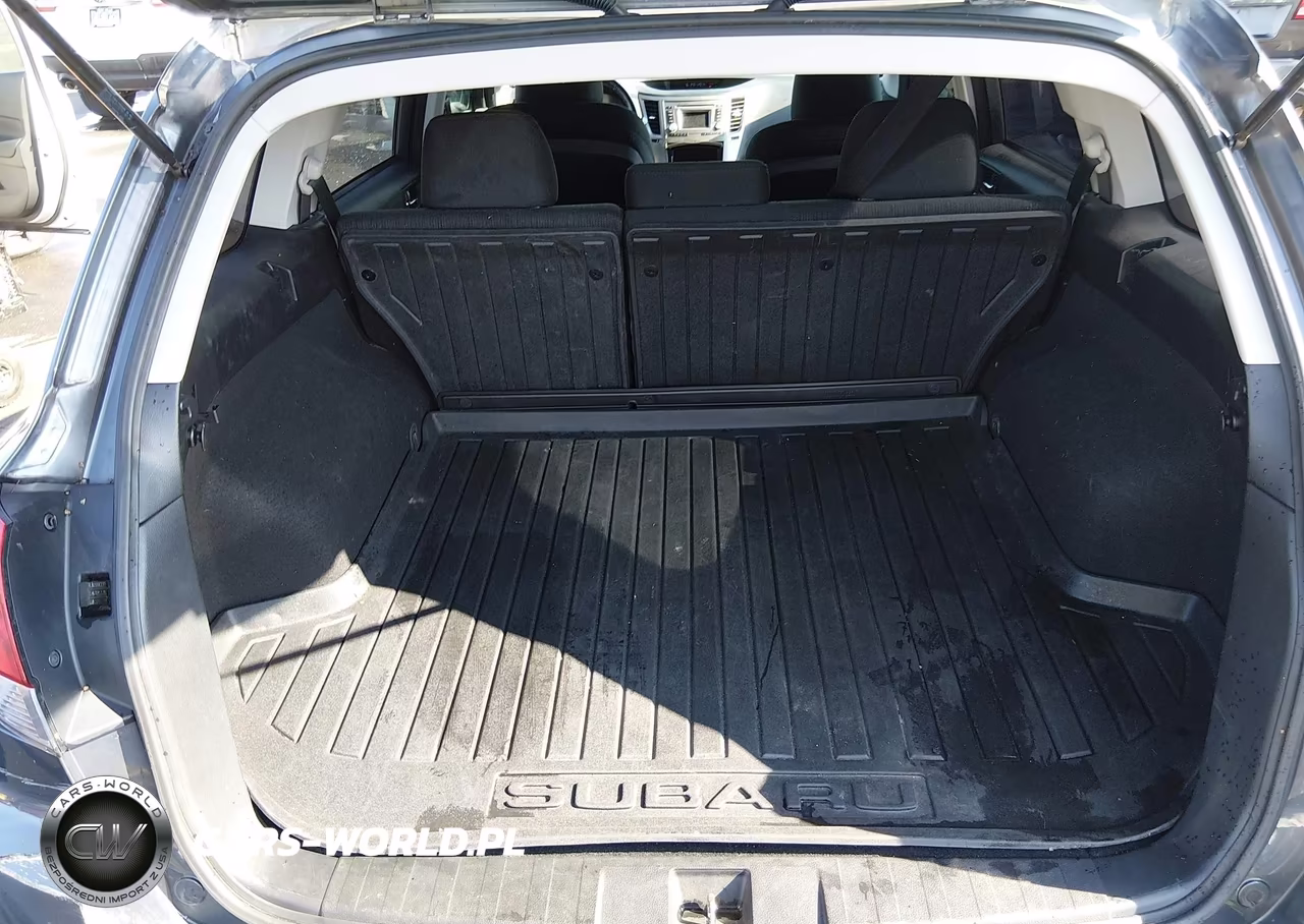 2014 Subaru Outback 2.5I Premium VIN:4S4BRBCC2E3229927 - 17
