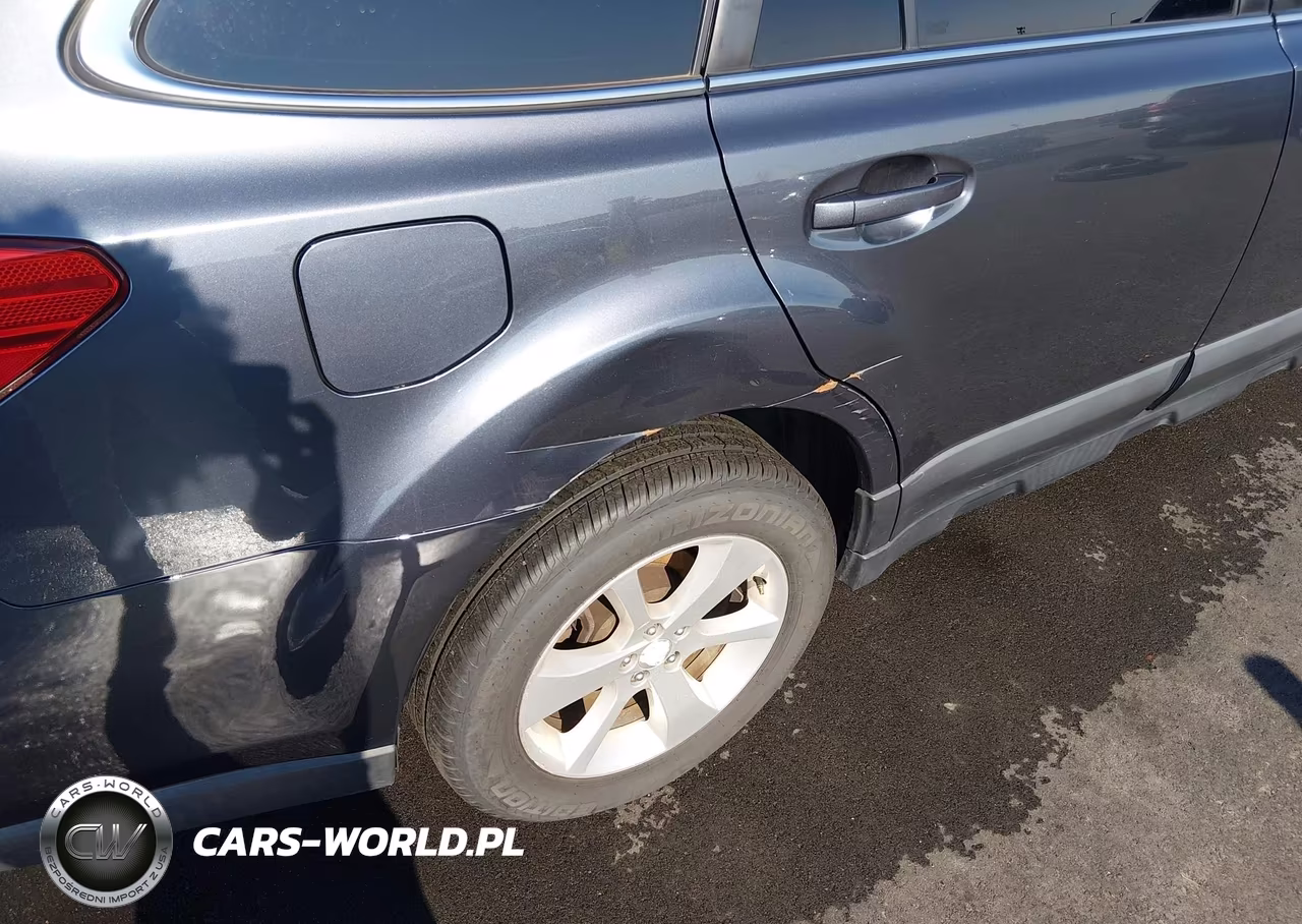 2014 Subaru Outback 2.5I Premium VIN:4S4BRBCC2E3229927 - 18