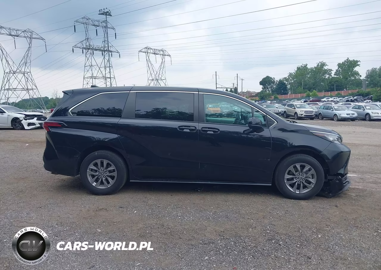 2022 Toyota Sienna Le VIN:5TDKRKEC9NS131767 - 13