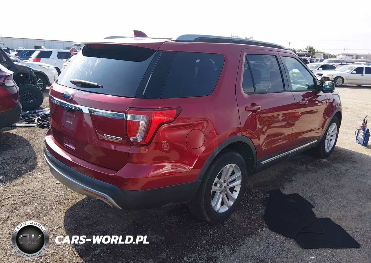 2016 Ford Explorer Xlt VIN:1FM5K7D83GGA32124 - 4