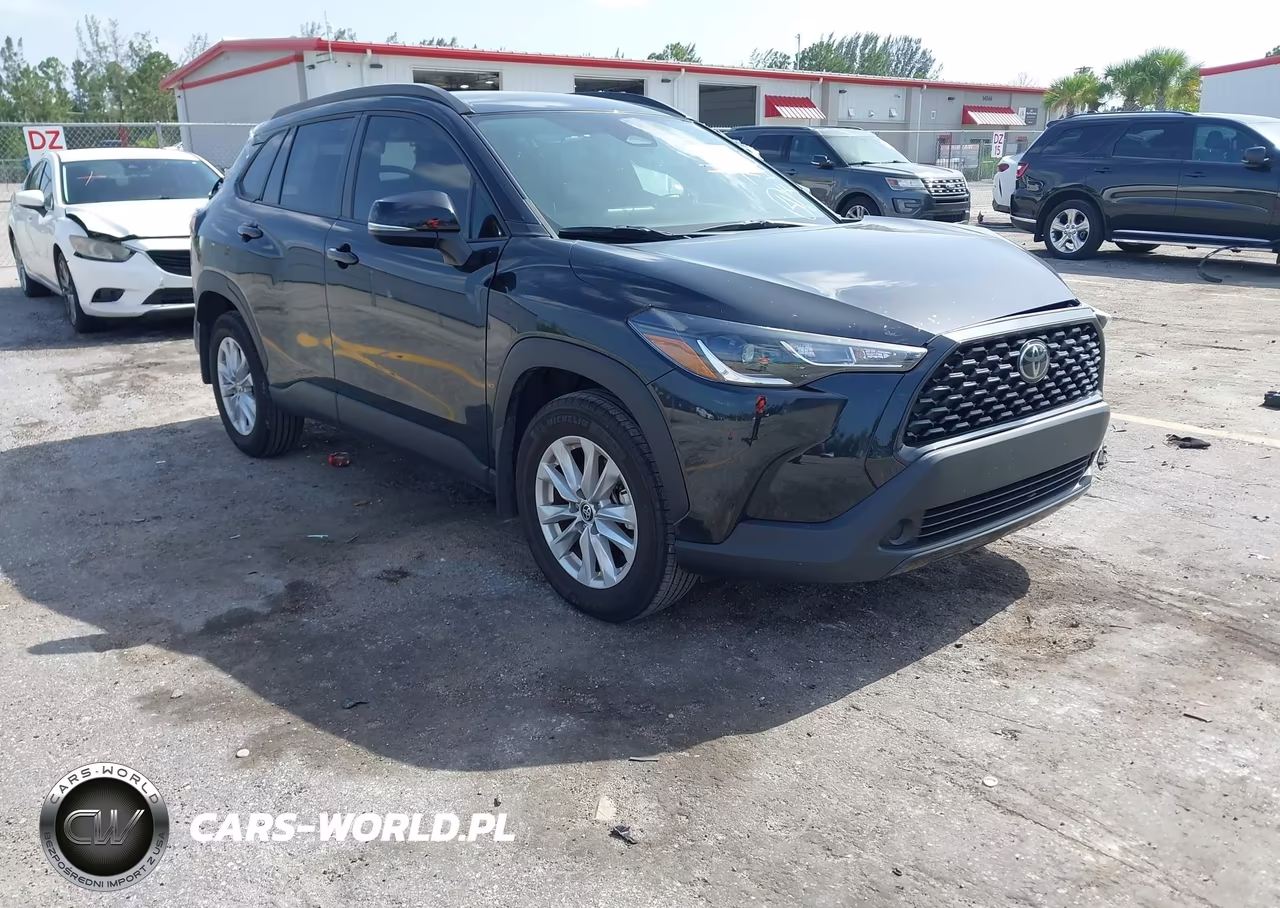 2024 Toyota Corolla Cross Le – zdjęcie 1 z 16