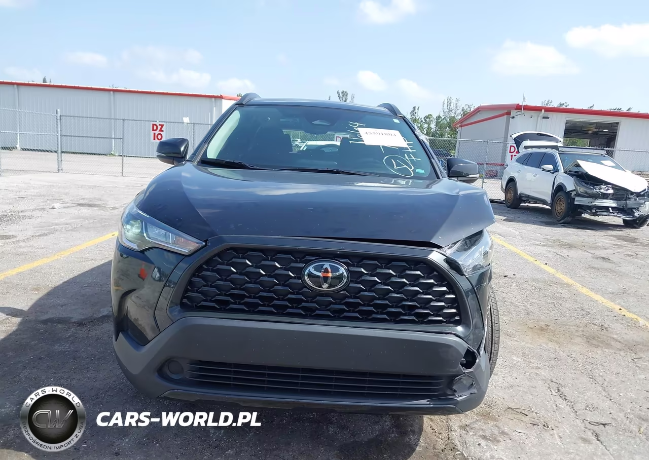 2024 Toyota Corolla Cross Le VIN:7MUCAAAG0RV101664 - 12
