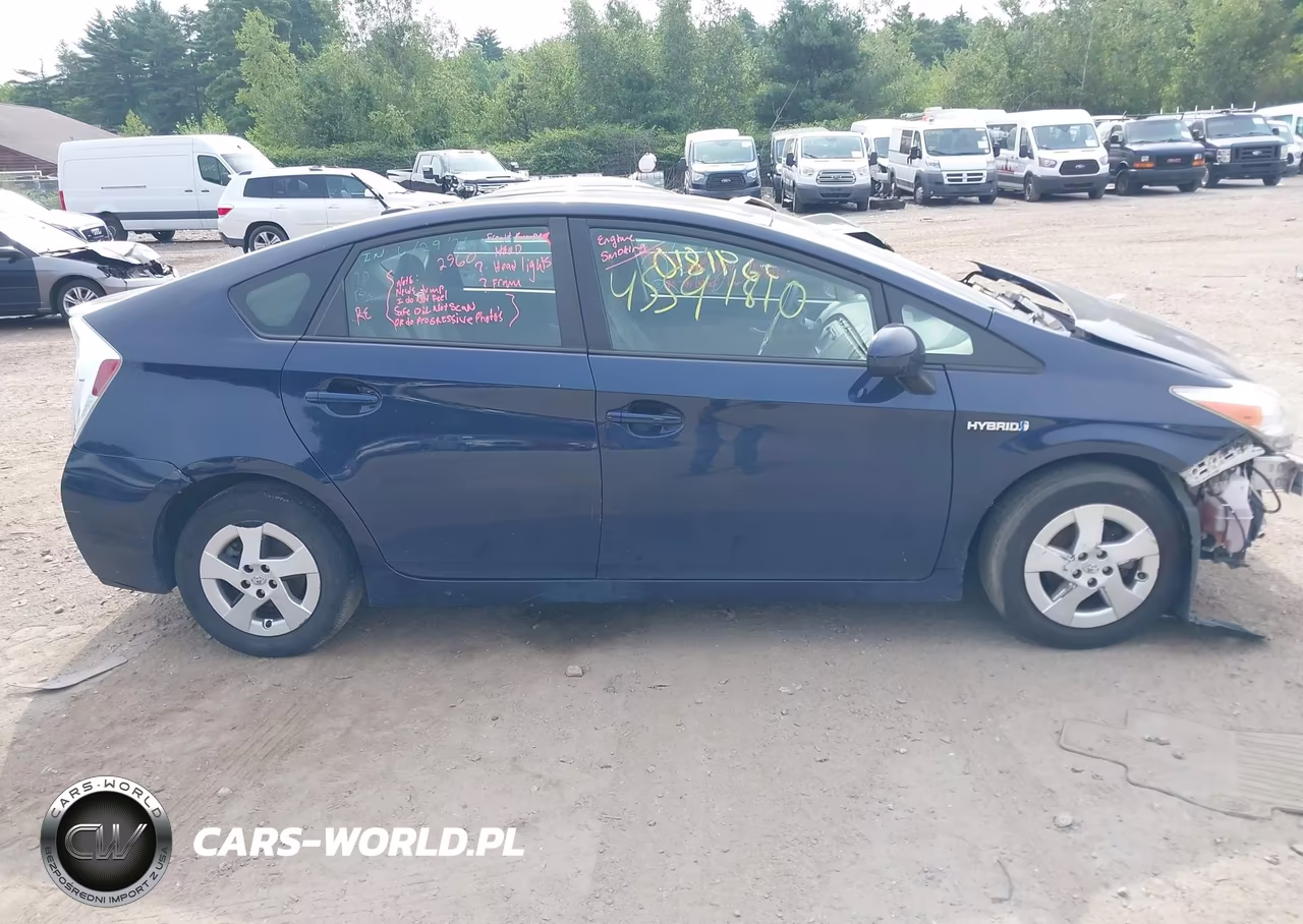 2014 Toyota Prius Three VIN:JTDKN3DU9E0379497 - 13