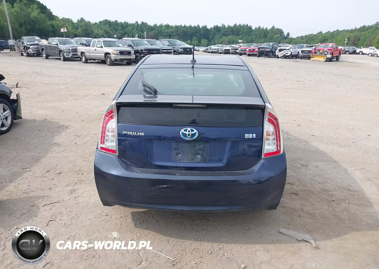 2014 Toyota Prius Three VIN:JTDKN3DU9E0379497 - 16