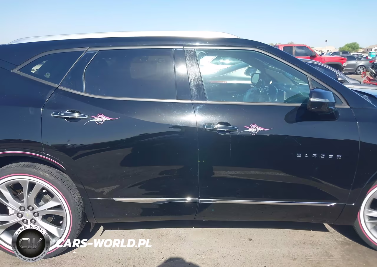 2019 Chevrolet Blazer Premier VIN:3GNKBFRS0KS584445 - 13