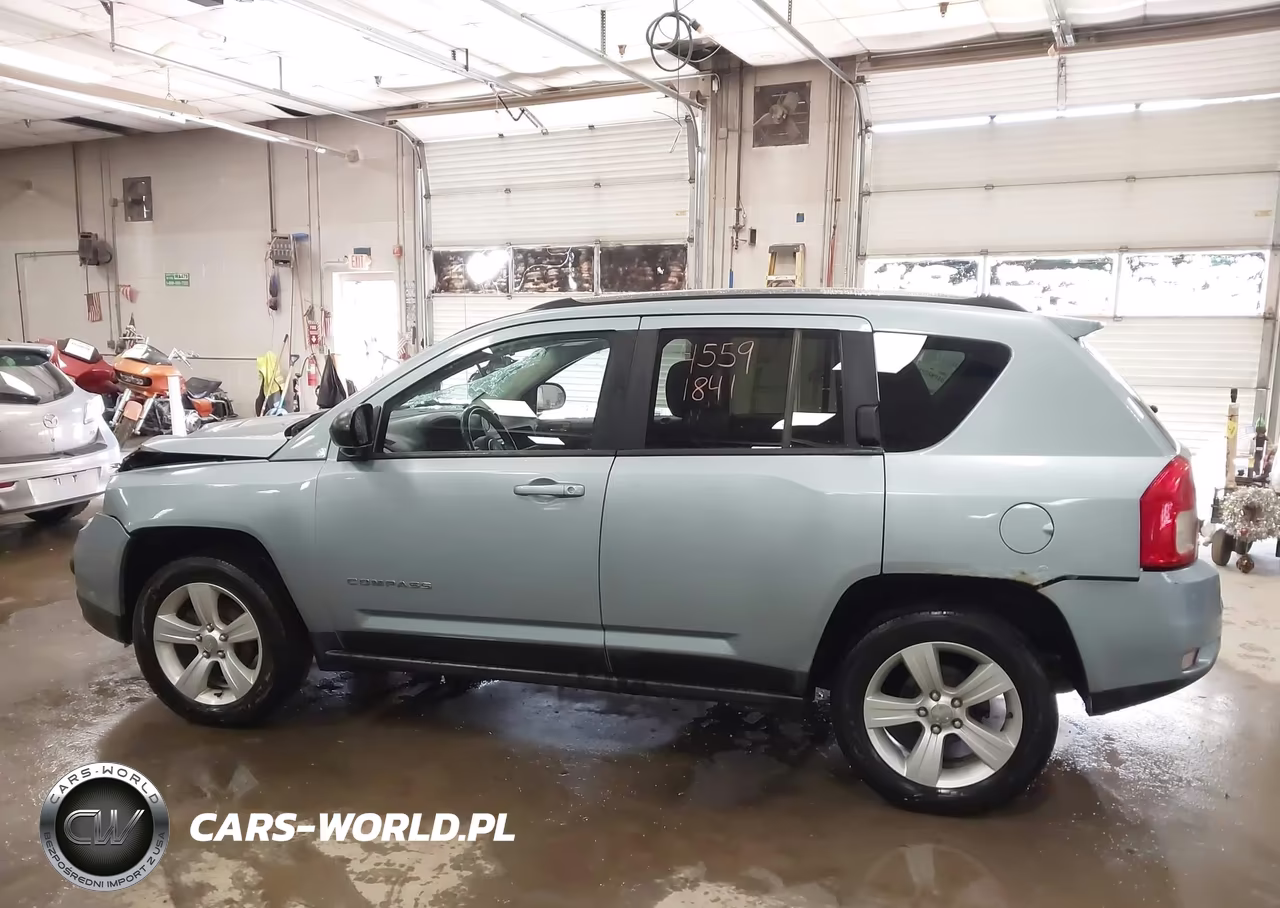 2013 Jeep Compass Latitude VIN:1C4NJDEBXDD140057 - 14