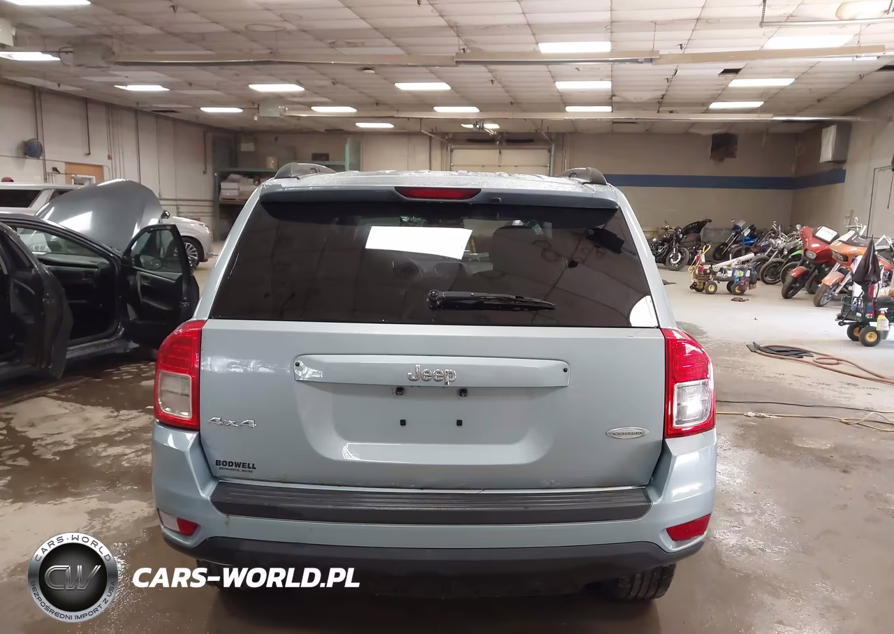 2013 Jeep Compass Latitude VIN:1C4NJDEBXDD140057 - 16