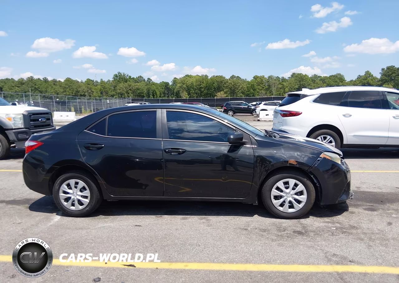 2015 Toyota Corolla L VIN:5YFBURHE2FP257032 - 13