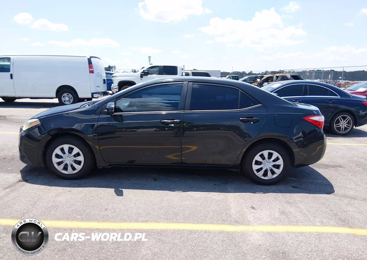 2015 Toyota Corolla L VIN:5YFBURHE2FP257032 - 14