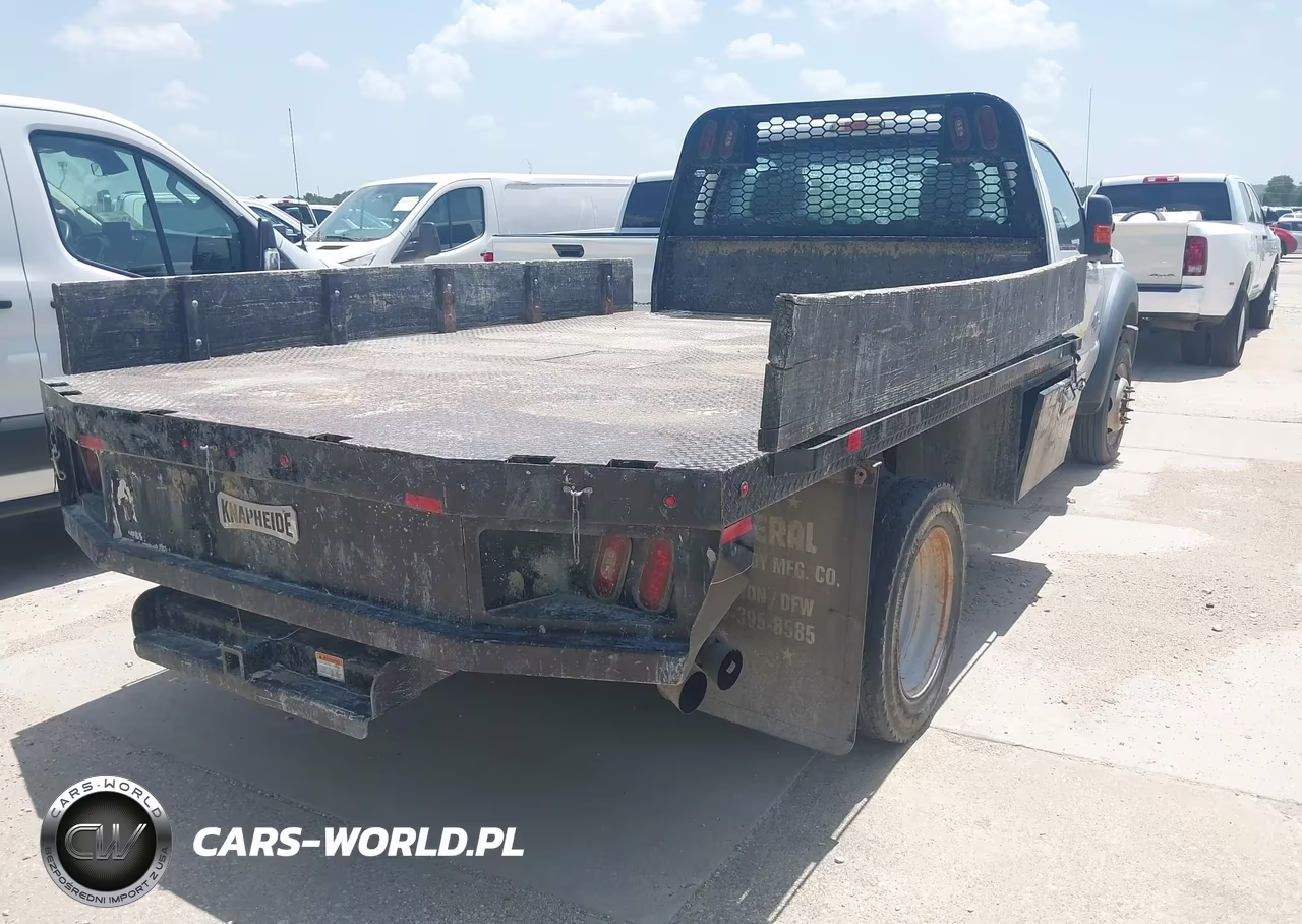 2011 Ford Super Duty F-550 Drw Xl VIN:1FDUF5GTXBEA61788 - 4