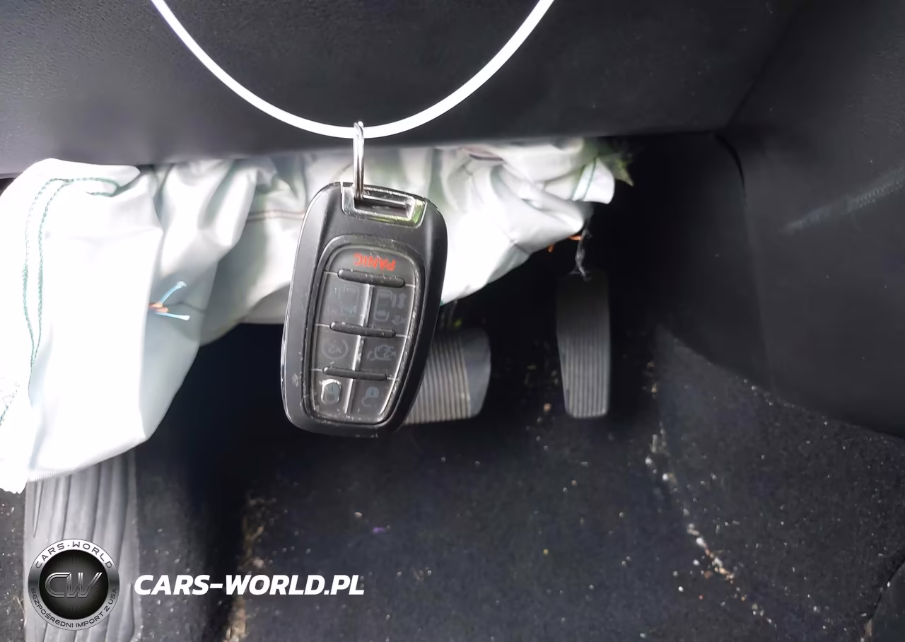 2019 Chrysler Pacifica Touring L VIN:2C4RC1BGXKR593874 - 11