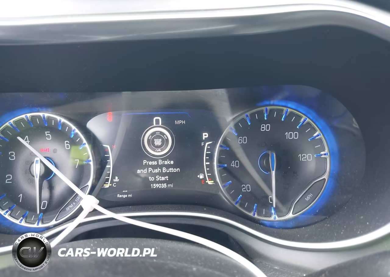 2019 Chrysler Pacifica Touring L VIN:2C4RC1BGXKR593874 - 7