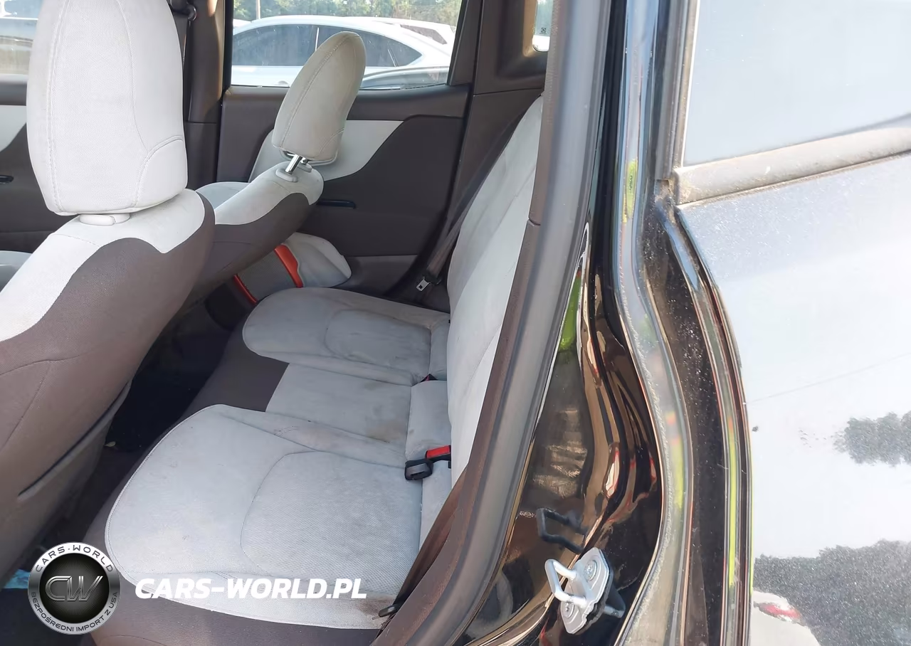 2015 Jeep Renegade Latitude VIN:ZACCJBBT0FPB56886 - 8