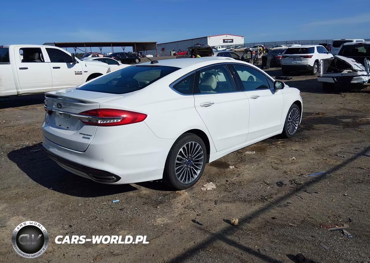 2017 Ford Fusion Platinum-Titanium VIN:3FA6P0K9XHR115630 - 4