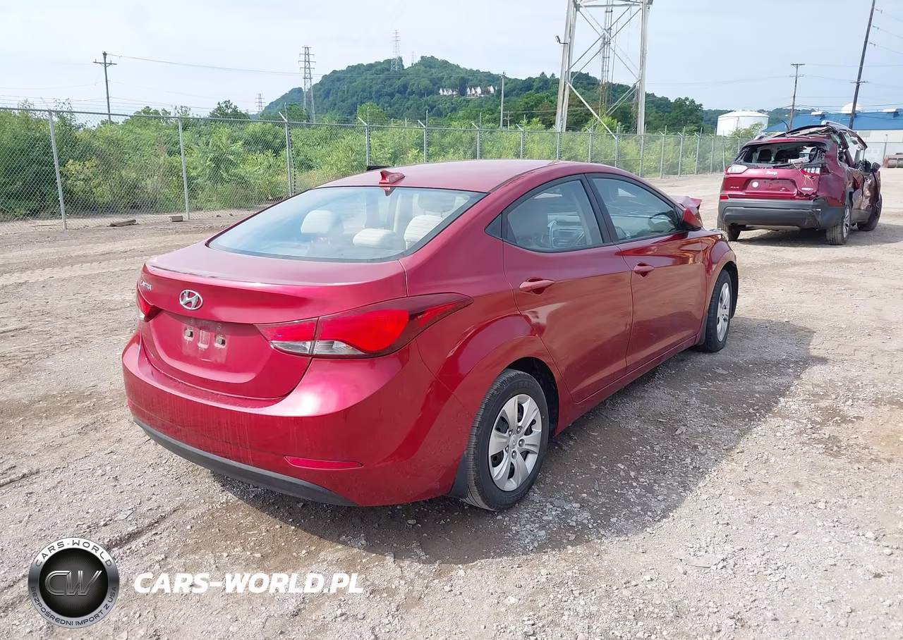 2016 Hyundai Elantra Se VIN:5NPDH4AEXGH665254 - 4