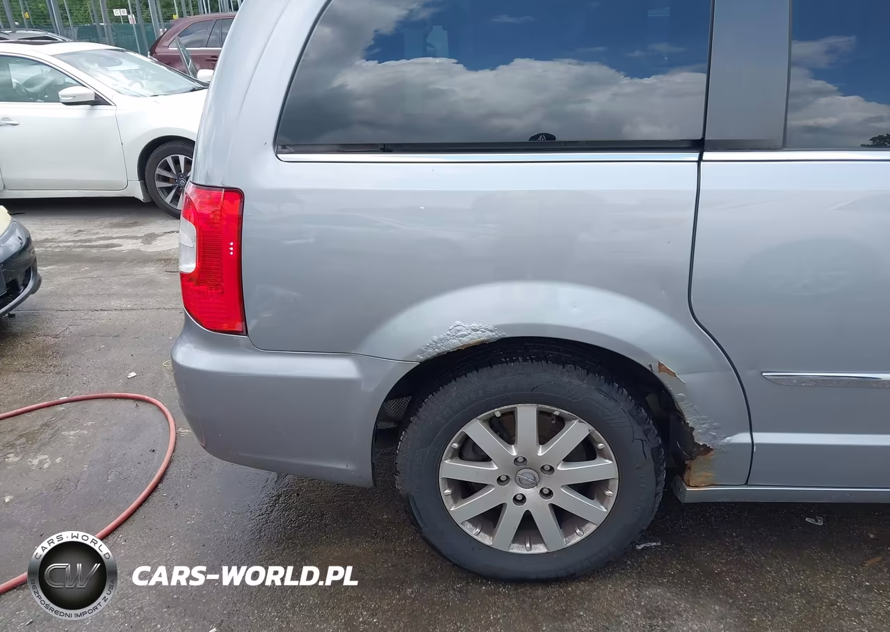 2014 Chrysler Town & Country Touring VIN:2C4RC1BG8ER453634 - 18