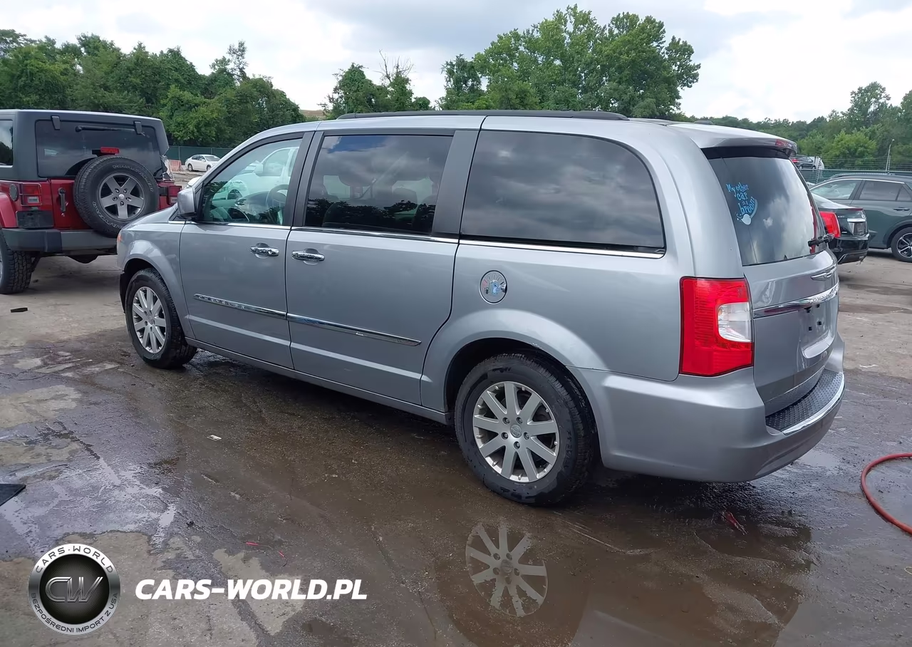 2014 Chrysler Town & Country Touring VIN:2C4RC1BG8ER453634 - 3