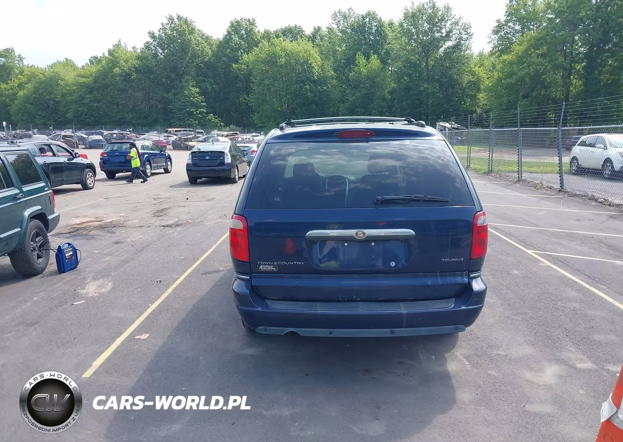 2005 Chrysler Town & Country Touring VIN:2C4GP54L95R491290 - 16