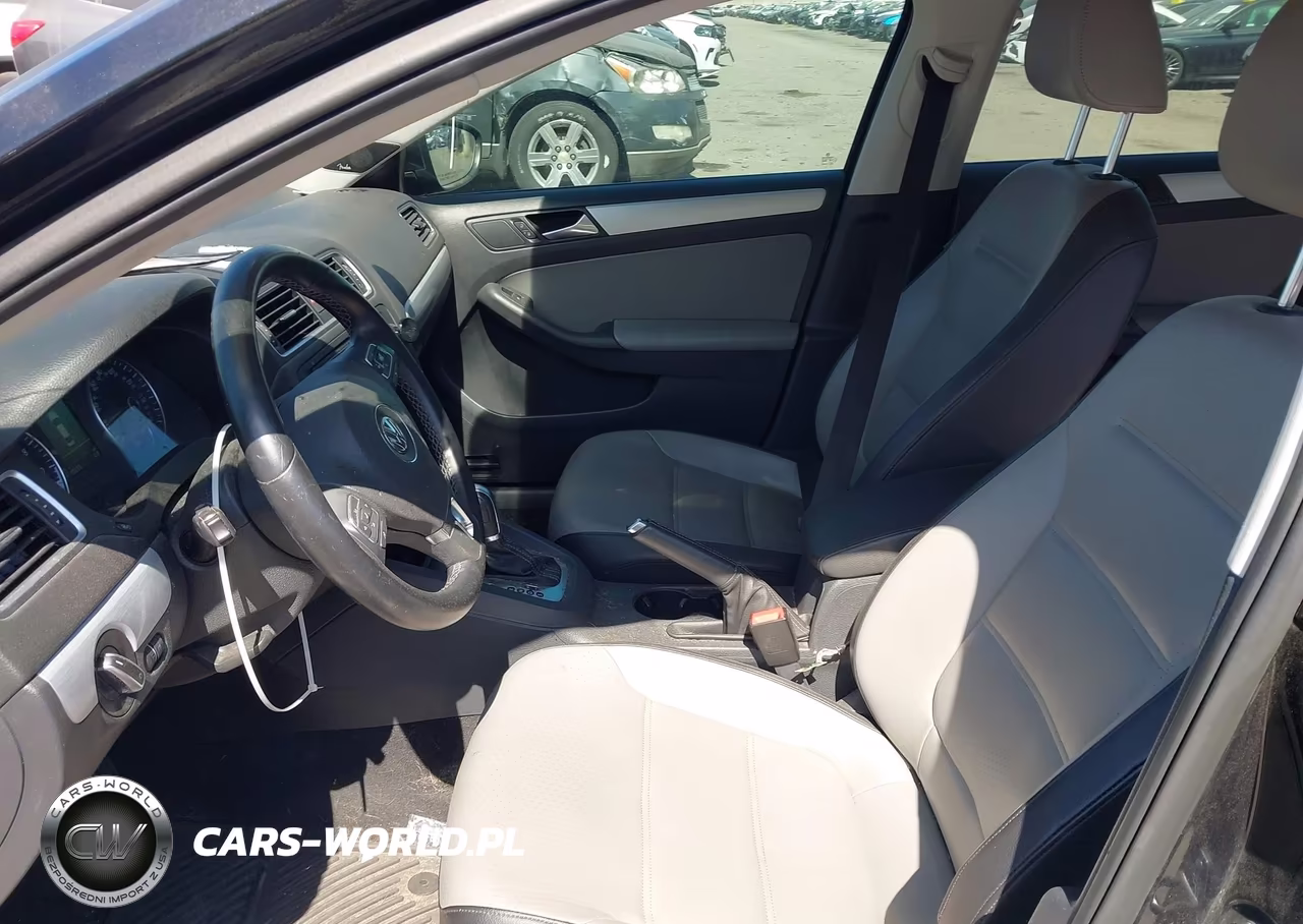 2014 Volkswagen Jetta Hybrid Sel Premium VIN:3VW637AJ1EM299369 - 5