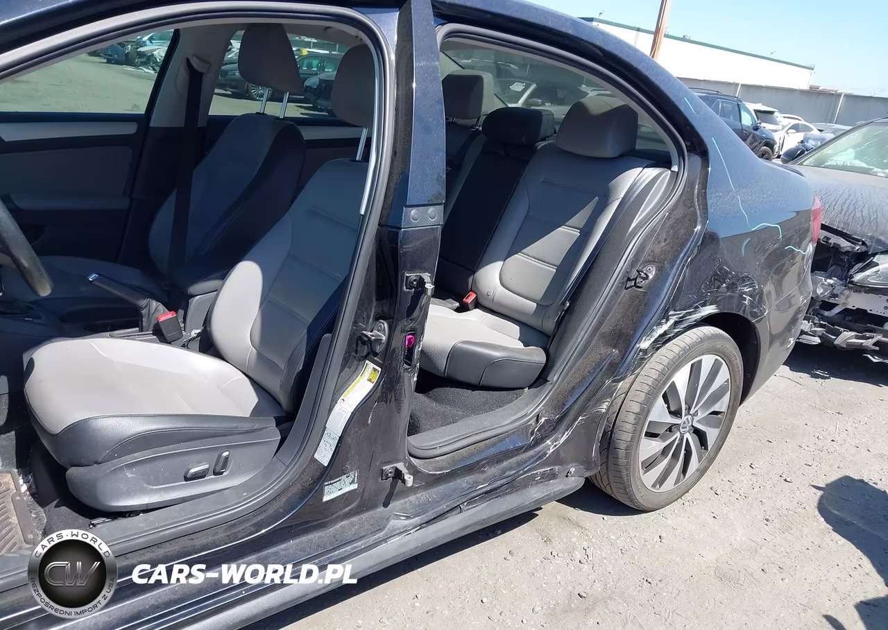 2014 Volkswagen Jetta Hybrid Sel Premium VIN:3VW637AJ1EM299369 - 6