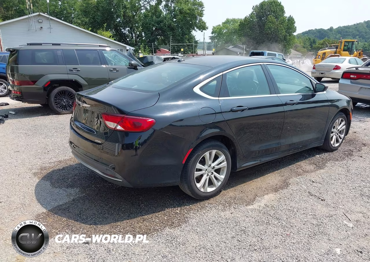 2015 Chrysler 200 Limited VIN:1C3CCCAB4FN617455 - 4
