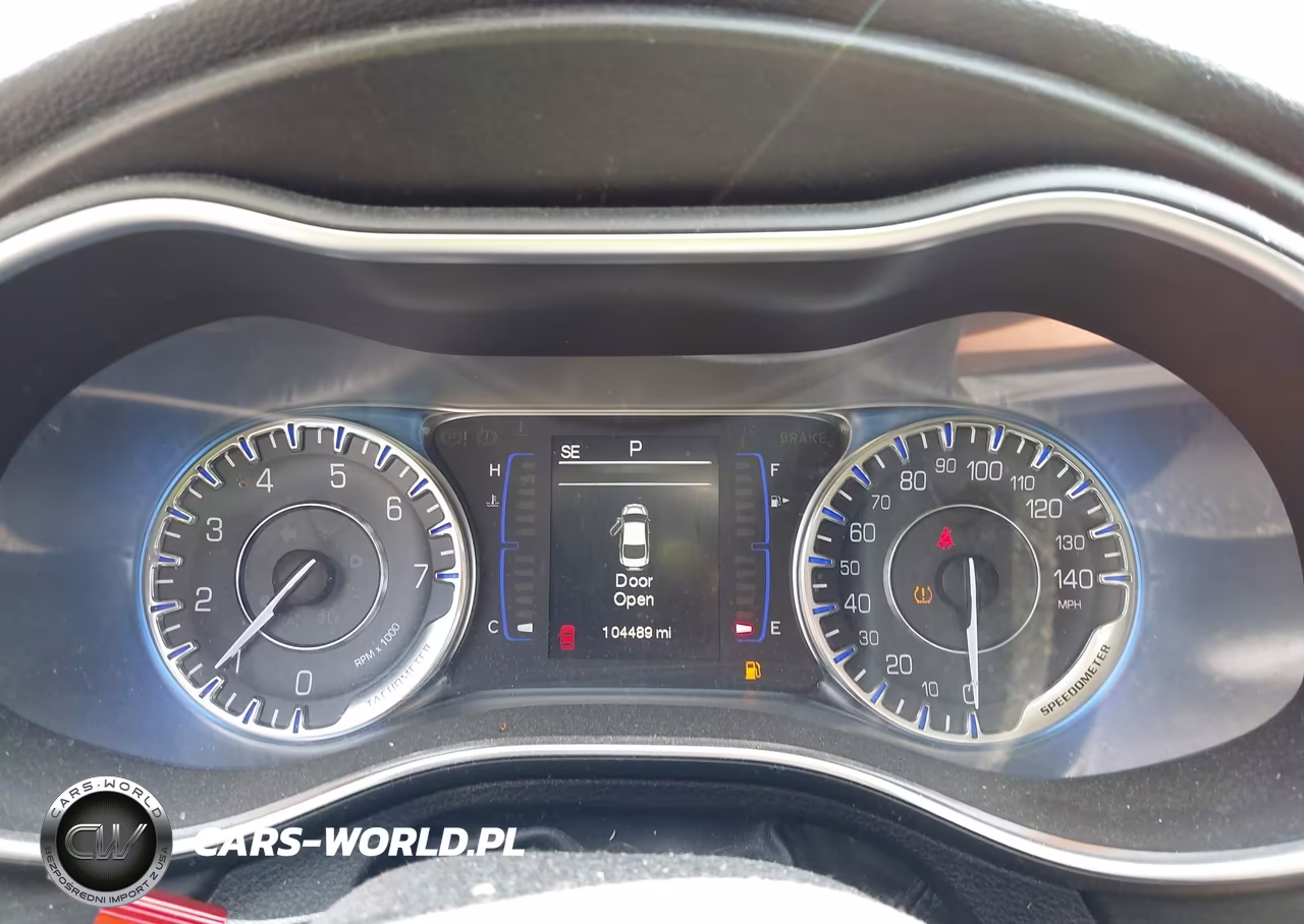 2015 Chrysler 200 Limited VIN:1C3CCCAB4FN617455 - 7