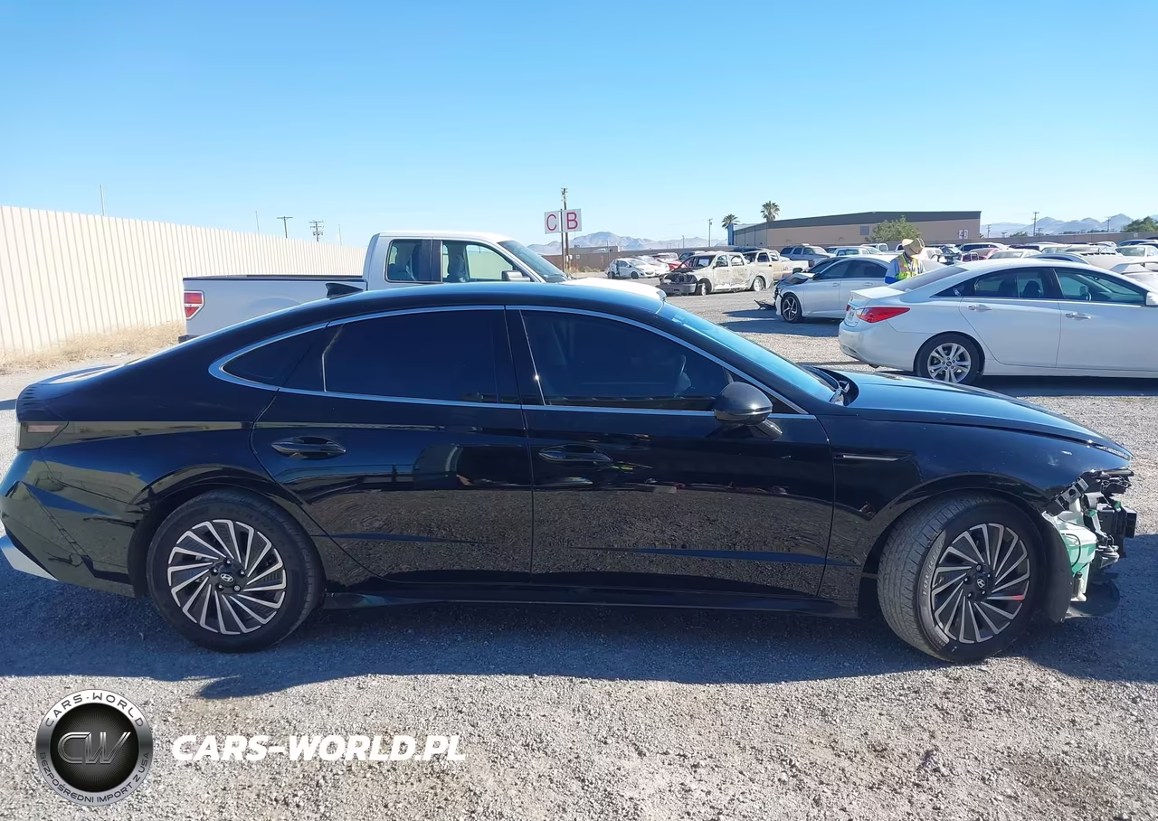 2025 Hyundai Sonata Hybrid Sel VIN:KMHL34JJ5SA113003 - 14