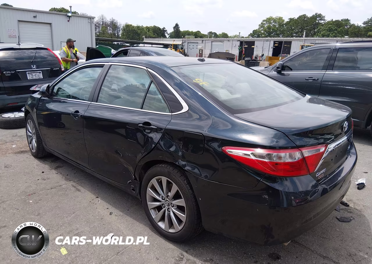 2015 Toyota Camry Xle V6 VIN:4T1BK1FK9FU029902 - 3