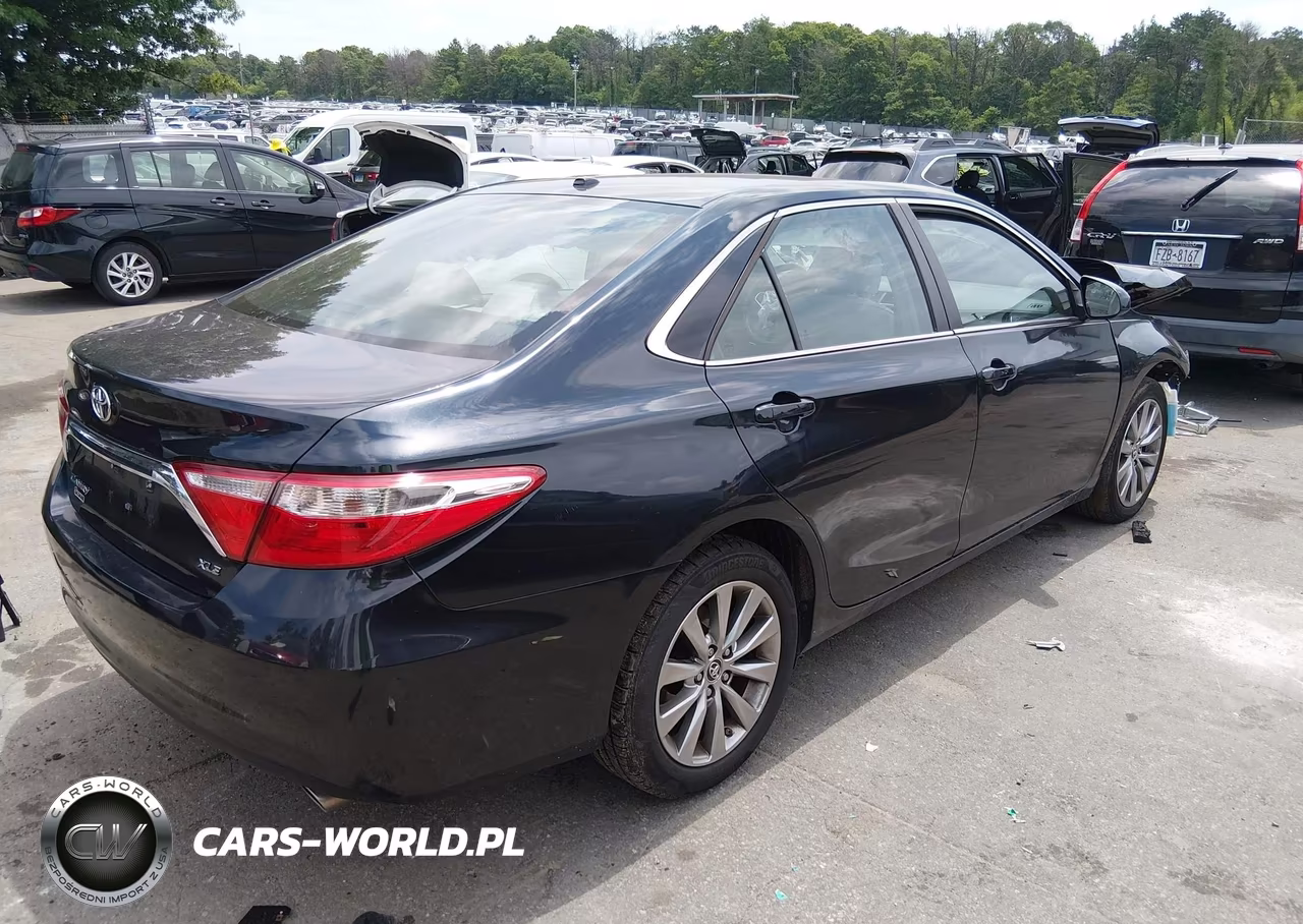 2015 Toyota Camry Xle V6 VIN:4T1BK1FK9FU029902 - 4