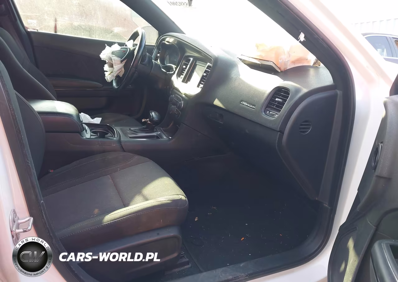 2019 Dodge Charger Sxt Rwd VIN:2C3CDXBG7KH703991 - 5