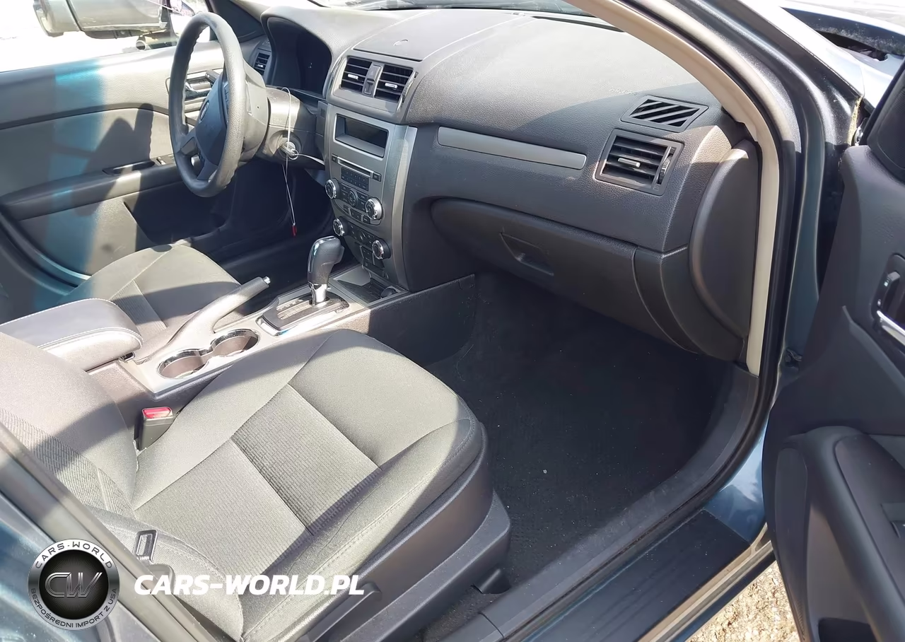 2012 Ford Fusion Se VIN:3FAHP0HA3CR103886 - 5