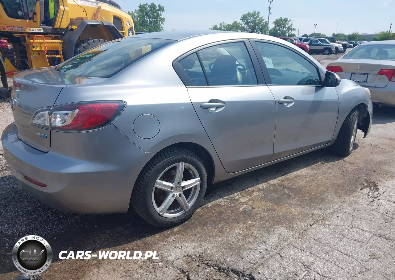 2012 Mazda Mazda3 I Touring VIN:JM1BL1V73C1551016 - 4