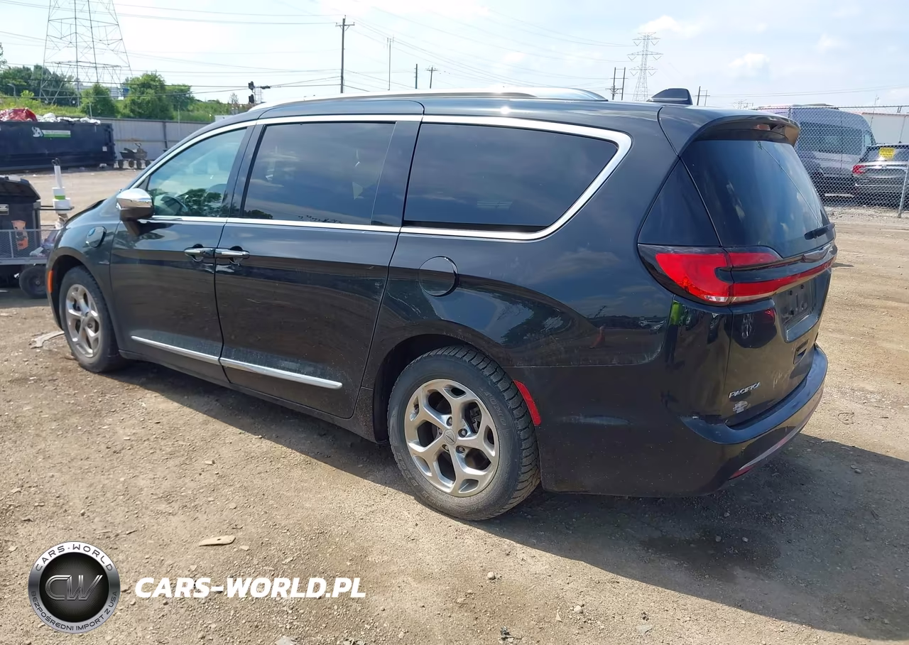 2021 Chrysler Pacifica Hybrid Limited VIN:2C4RC1S72MR510697 - 3