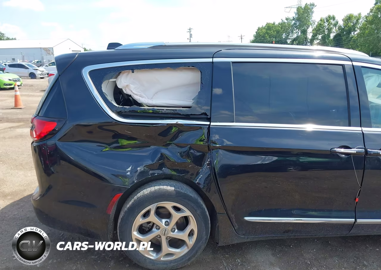 2021 Chrysler Pacifica Hybrid Limited VIN:2C4RC1S72MR510697 - 6
