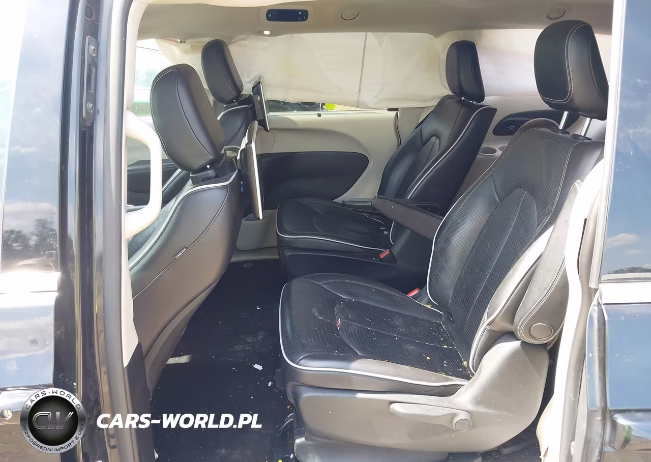 2021 Chrysler Pacifica Hybrid Limited VIN:2C4RC1S72MR510697 - 8