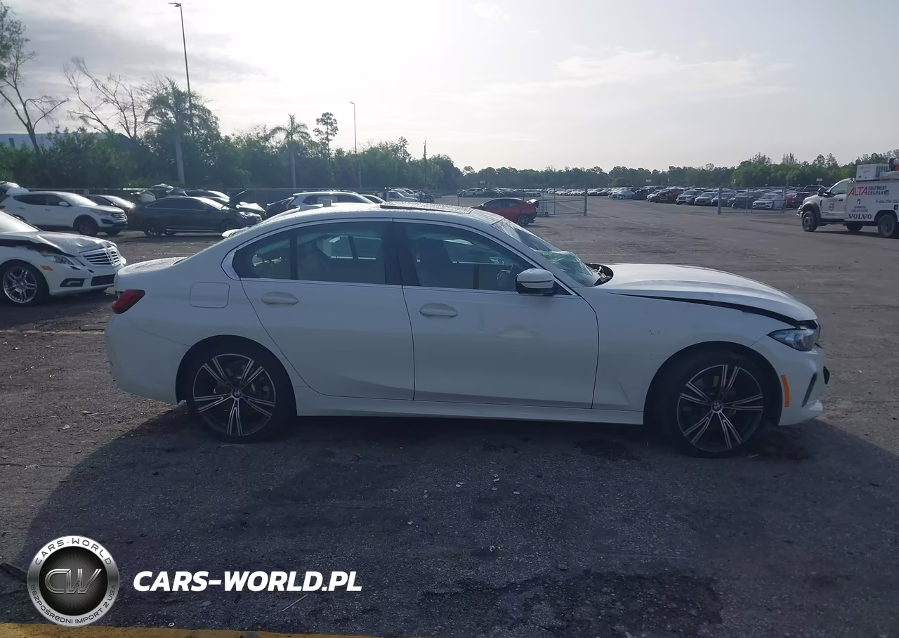 2024 BMW 330I VIN:3MW69FF03R8E03819 - 13