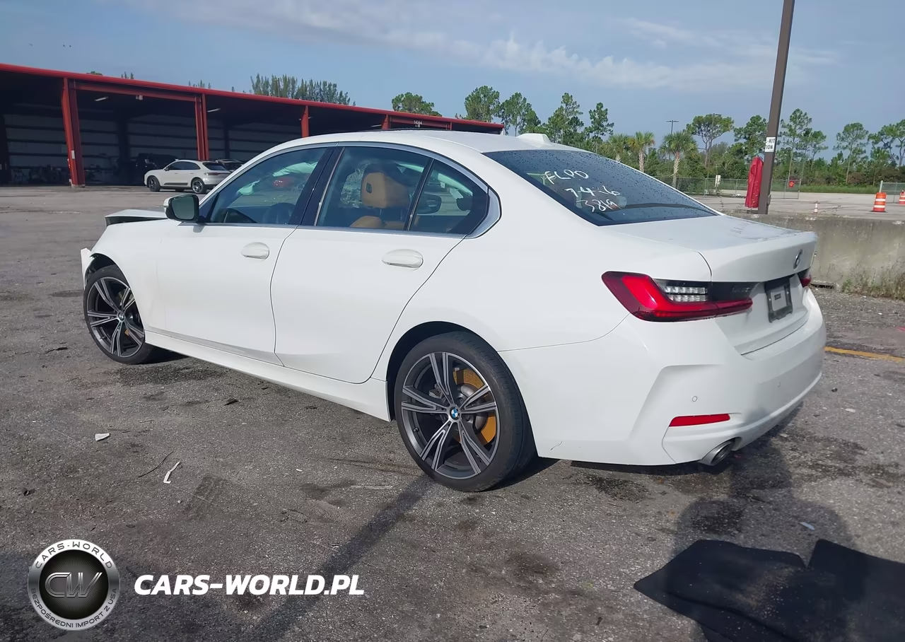 2024 BMW 330I VIN:3MW69FF03R8E03819 - 3