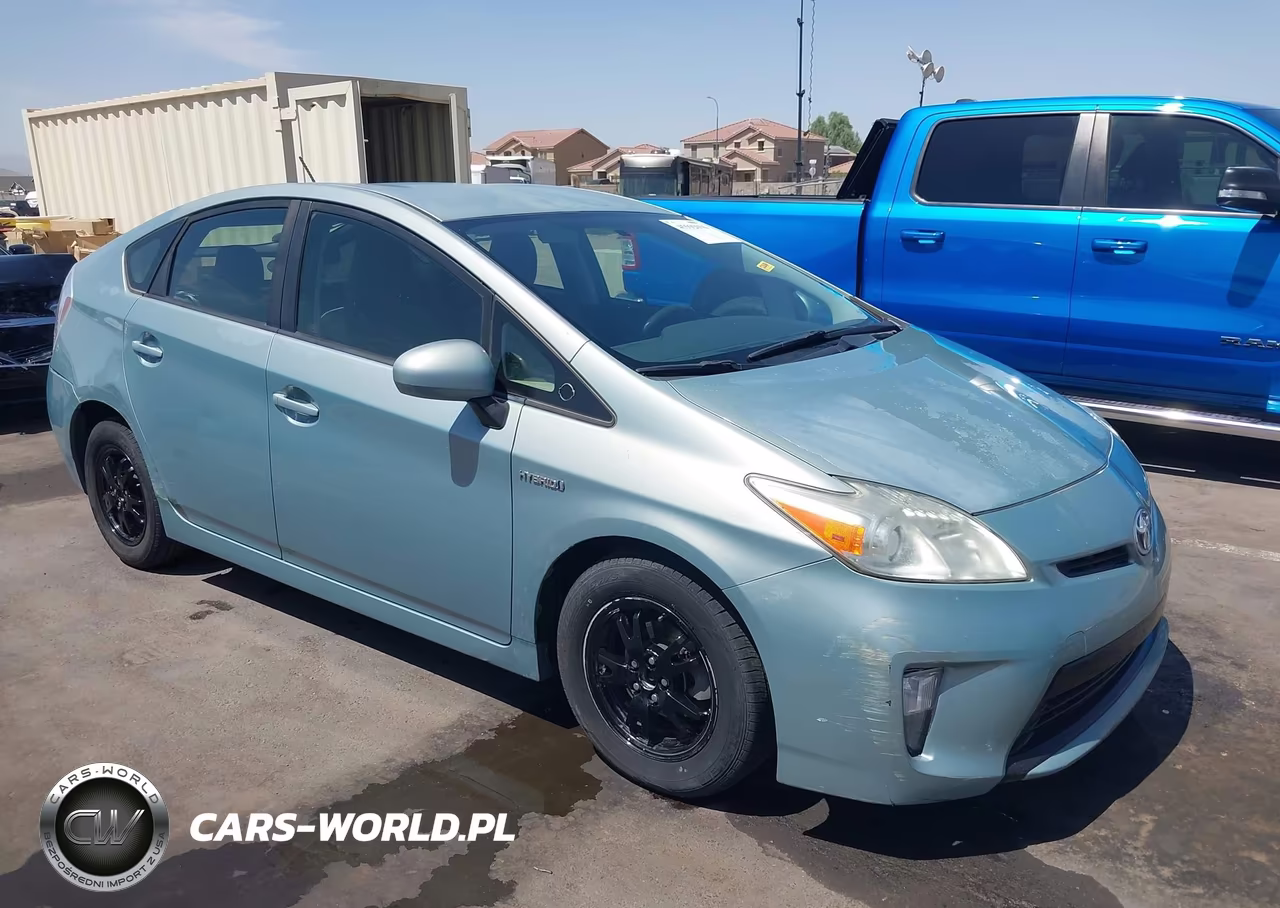 2013 Toyota Prius Three – zdjęcie 1 z 16