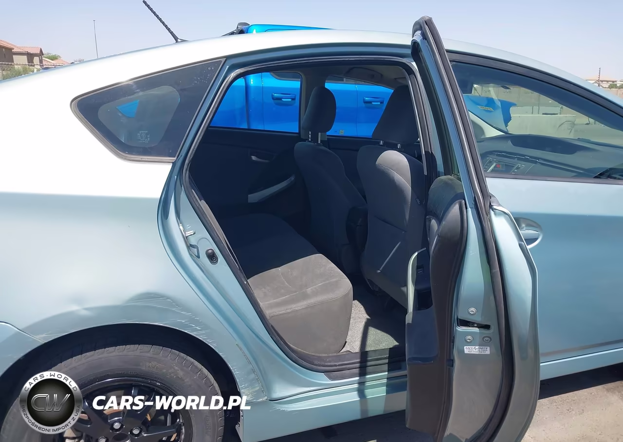 2013 Toyota Prius Three VIN:JTDKN3DU5D1634462 - 8