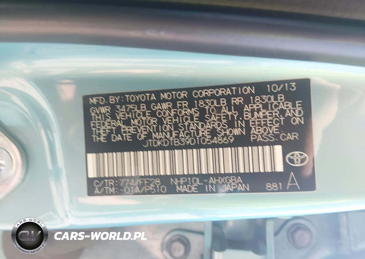 2013 Toyota Prius C Three VIN:JTDKDTB39D1054869 - 9
