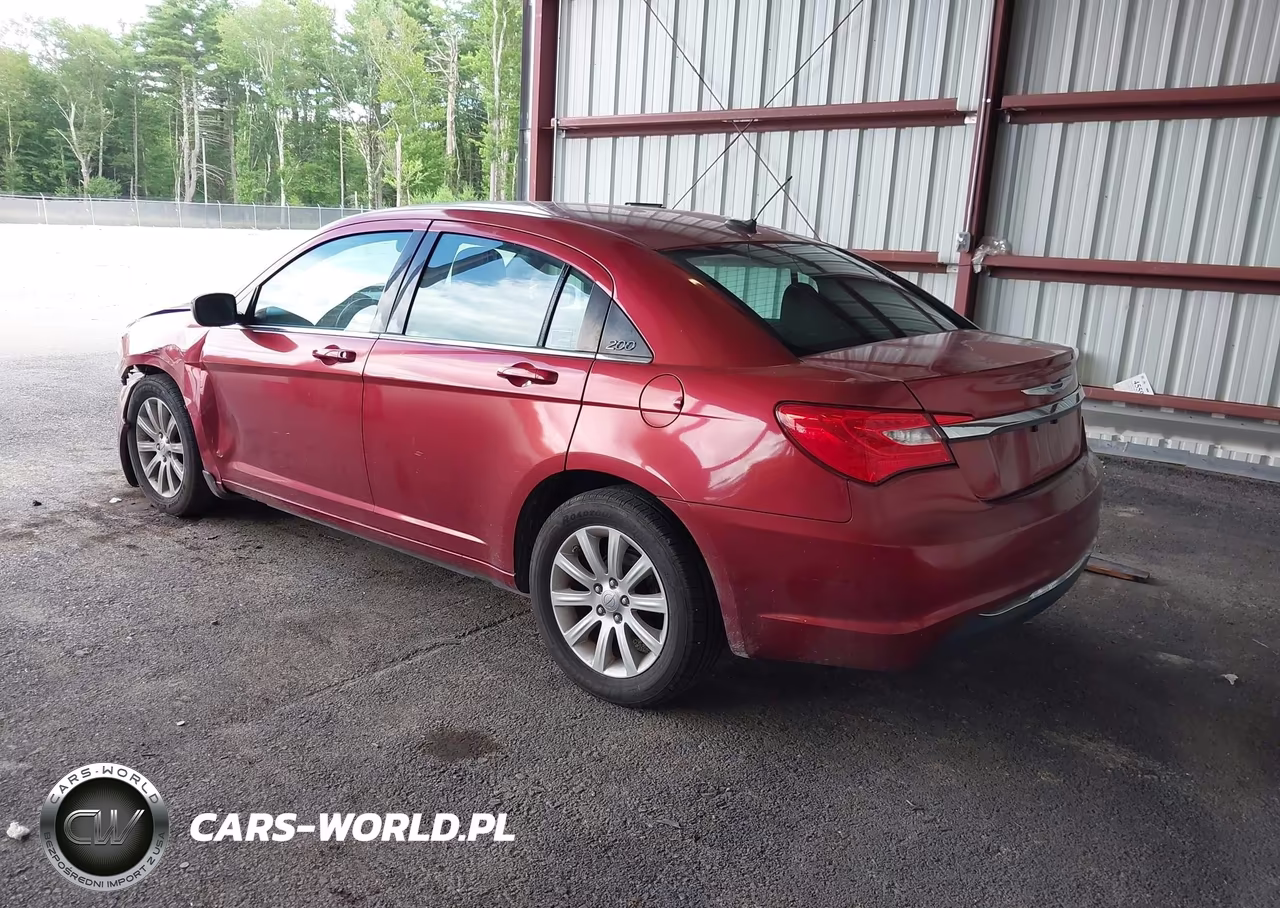 2014 Chrysler 200 Touring VIN:1C3CCBBB7EN197827 - 3