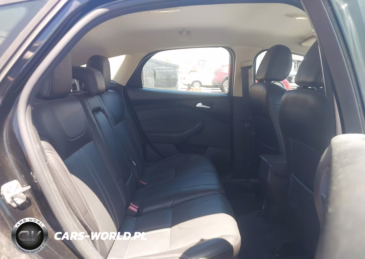 2014 Ford Focus Se VIN:1FADP3K27EL300403 - 8