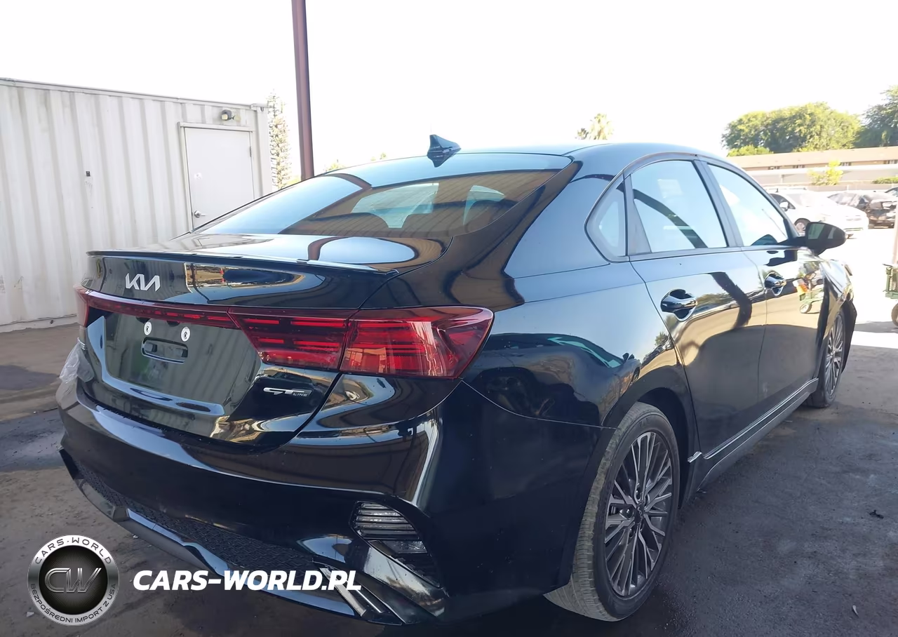 2023 Kia Forte Gt-Line VIN:3KPF54AD9PE526505 - 4