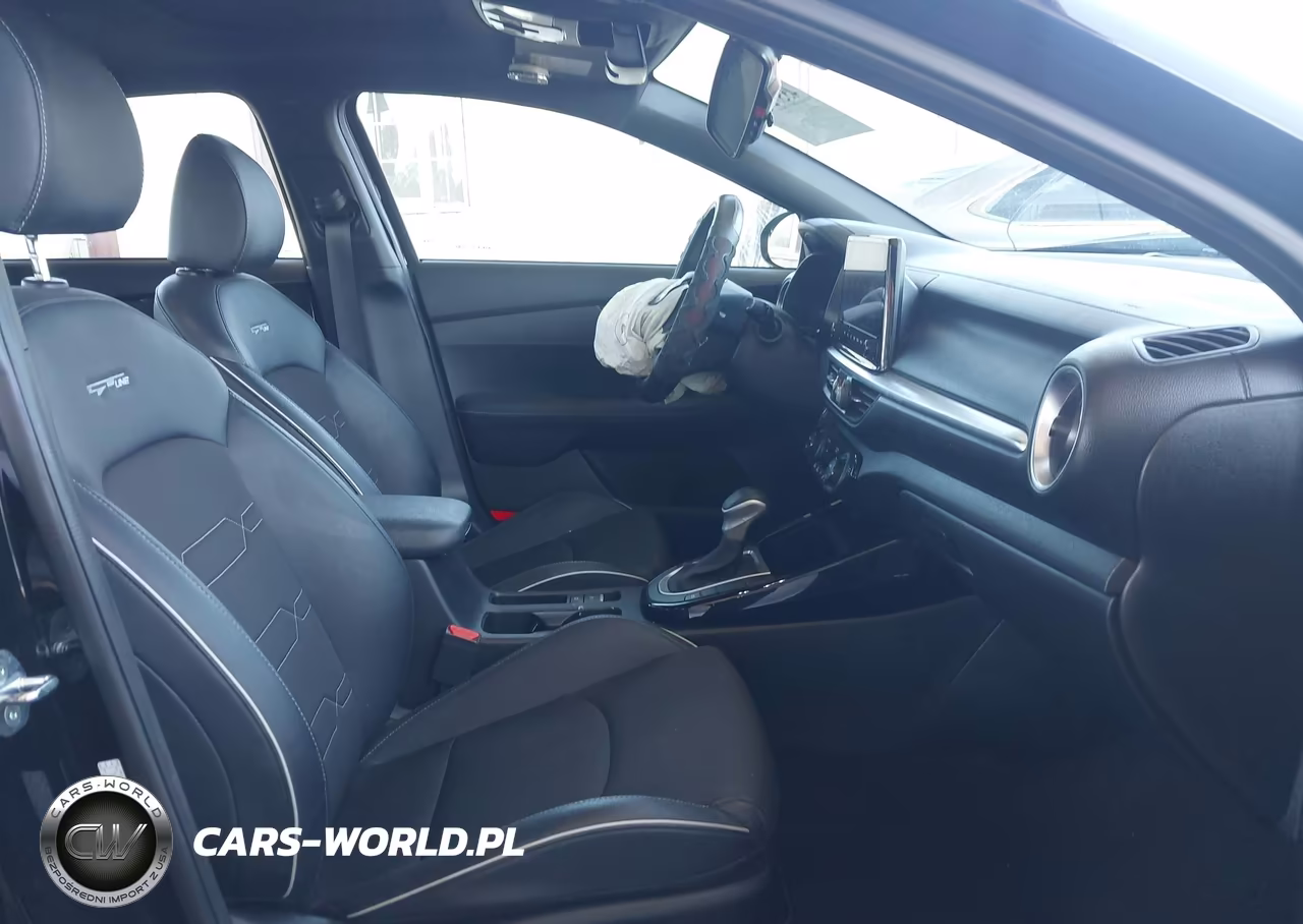 2023 Kia Forte Gt-Line VIN:3KPF54AD9PE526505 - 5