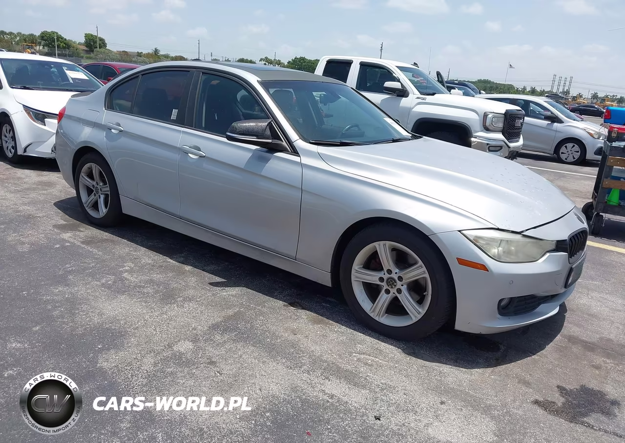 2015 BMW 320I xDrive – zdjęcie 1 z 17