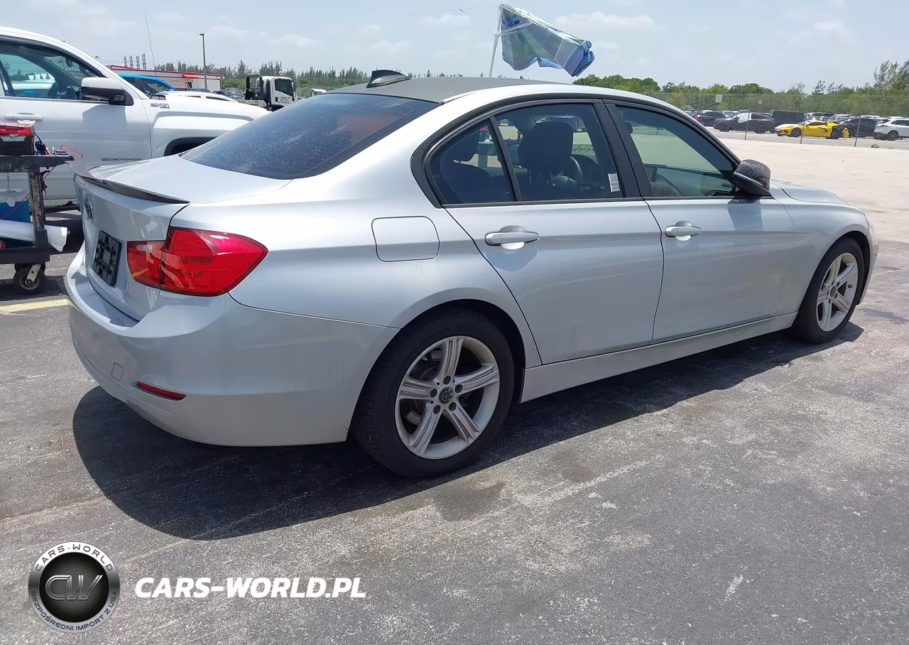 2015 BMW 320I xDrive VIN:WBA3C3G50FNT52320 - 4