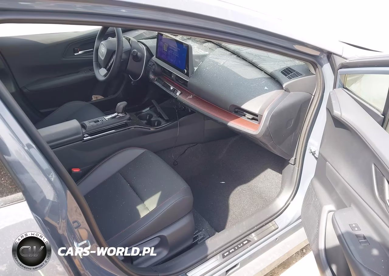 2026 Toyota Prius Plug-In Hybrid Xse Premium VIN:JTDACACU3T3068683 - 5