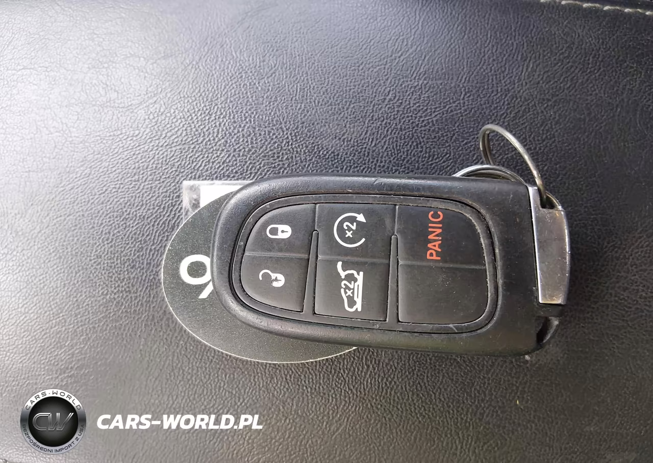 2019 Jeep Cherokee Limited 4X4 VIN:1C4PJMDX4KD118445 - 10