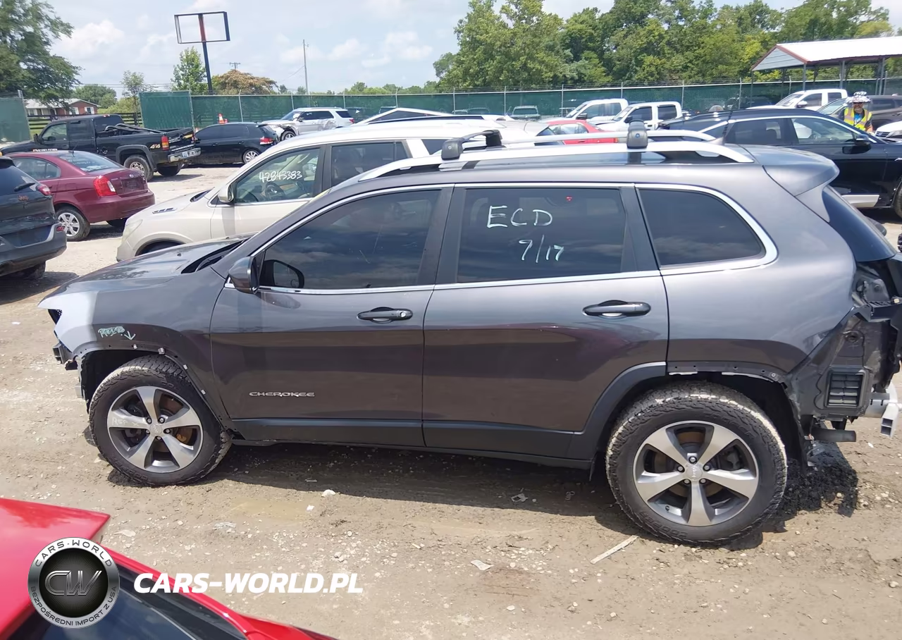 2019 Jeep Cherokee Limited 4X4 VIN:1C4PJMDX4KD118445 - 14